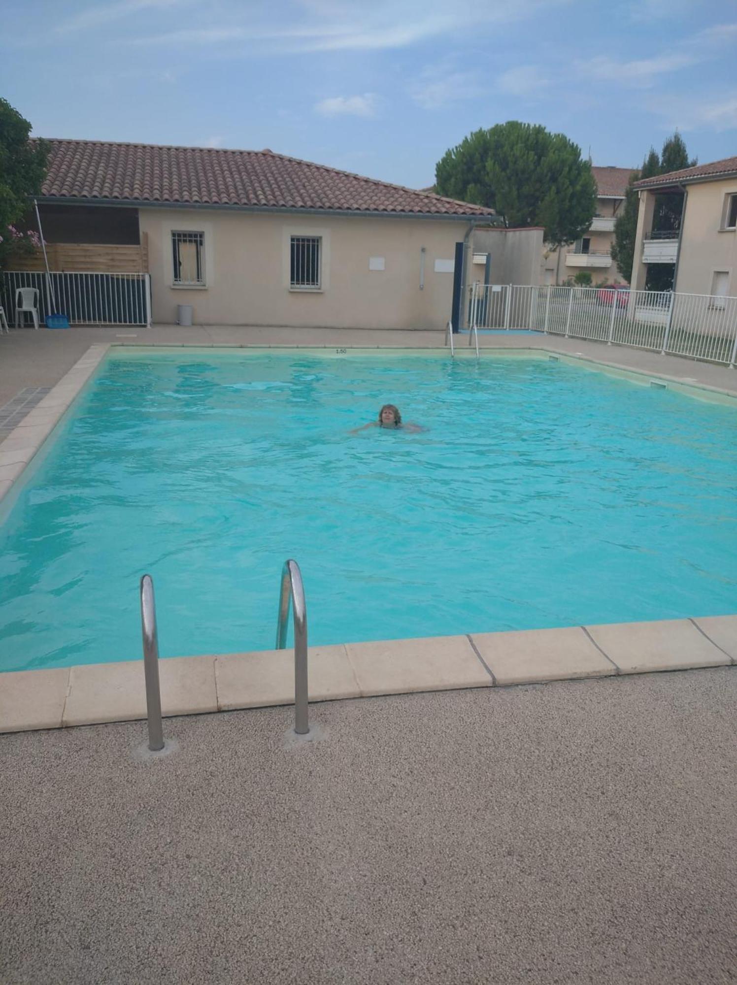 Appartement Carcassonne T3 résidentiel rez de jardin piscine, wifi, tennis, fitness Extérieur photo